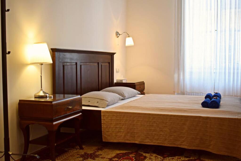 Central Budapest Apartment In Historical Building With Free Private Parking Ngoại thất bức ảnh